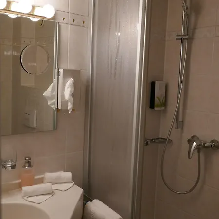 Hotel Rotkreuzplatz Munich