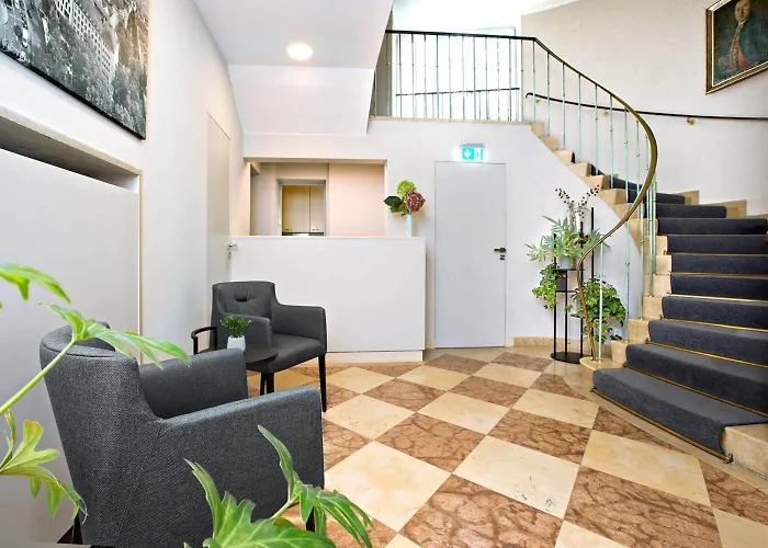 Rotkreuzplatz Hotel München