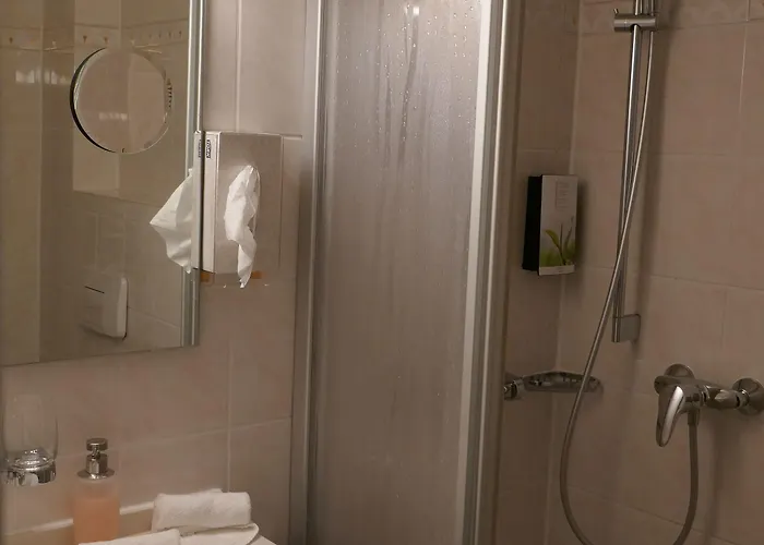 Hotel Rotkreuzplatz München